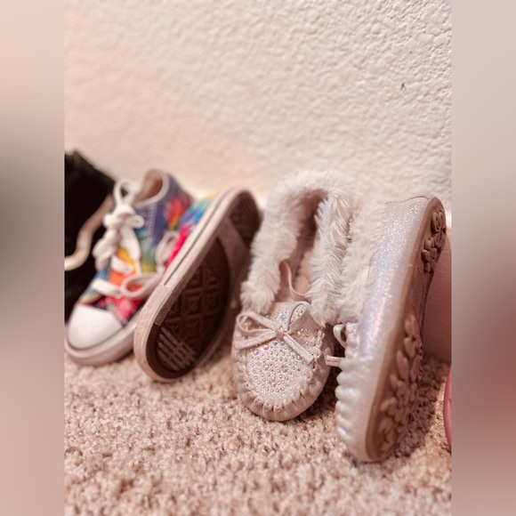 Girls shoe lot size 9 - Picture 4 of 10